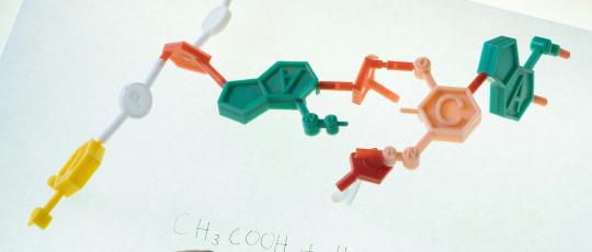 Featured Image for How to Use AI Chemistry Solvers to Study & Help With Homework