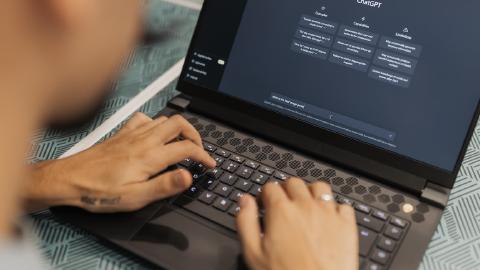 Featured Image for 7 Best Free AI Email Writers to Try in 2025