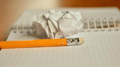 Featured Image for Streamline Writing with AI Essay Outline Generator in 2025