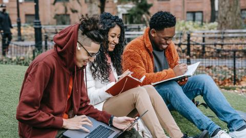Featured Image for The Ultimate Guide for Internship Cover Letters in 2025