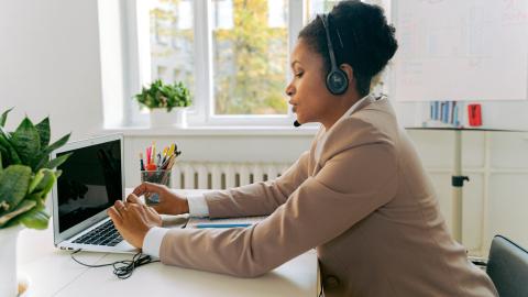 Featured Image for Customer Support Snippets