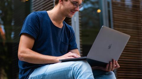Featured Image for 5 Best Feynman AI Alternatives for AI Note-Taking & Studying