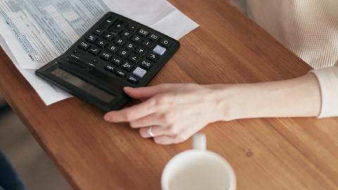 Featured Image for Invoice Creation 101: How to Create an Invoice With Ease