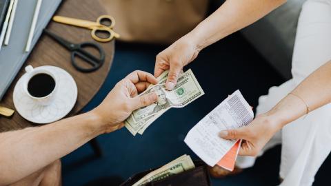 Featured Image for Invoice vs Receipt: Key Differences and Similarities
