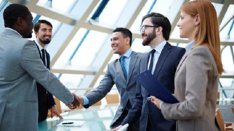 Featured Image for How to Ask for Business Referrals in 2025